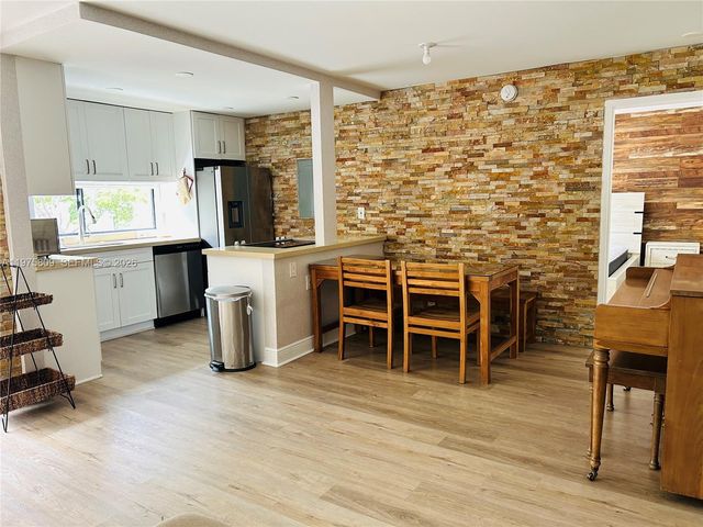 17021 N Bay Rd 219, Sunny Isles Beach, FL 33160