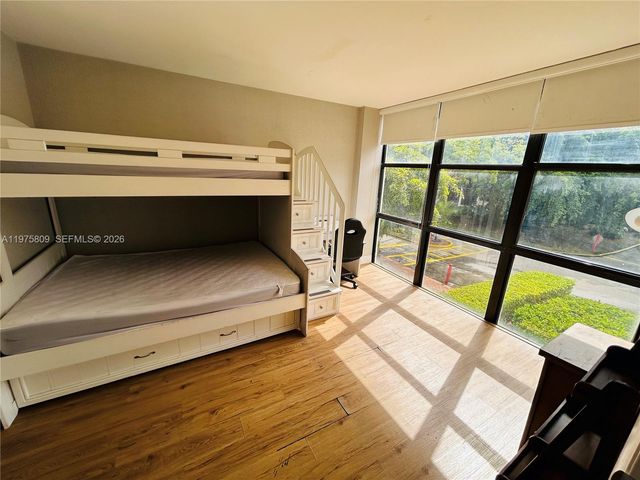 17021 N Bay Rd 219, Sunny Isles Beach, FL 33160