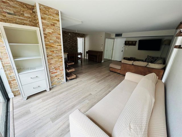 17021 N Bay Rd 219, Sunny Isles Beach, FL 33160