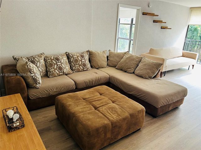 17021 N Bay Rd 219, Sunny Isles Beach, FL 33160