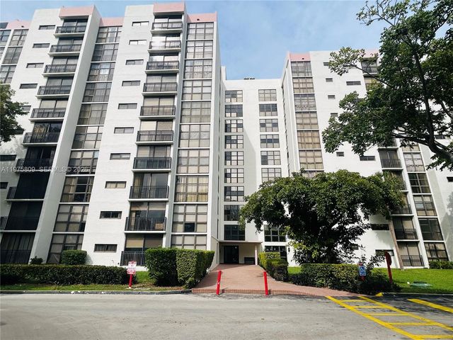 17021 N Bay Rd 219, Sunny Isles Beach, FL 33160