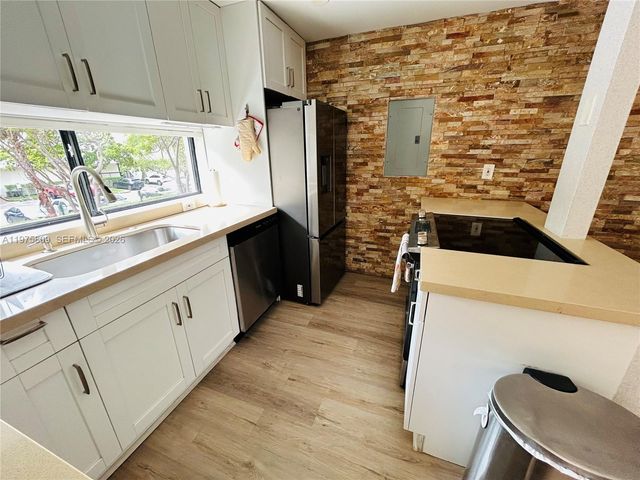 17021 N Bay Rd 219, Sunny Isles Beach, FL 33160