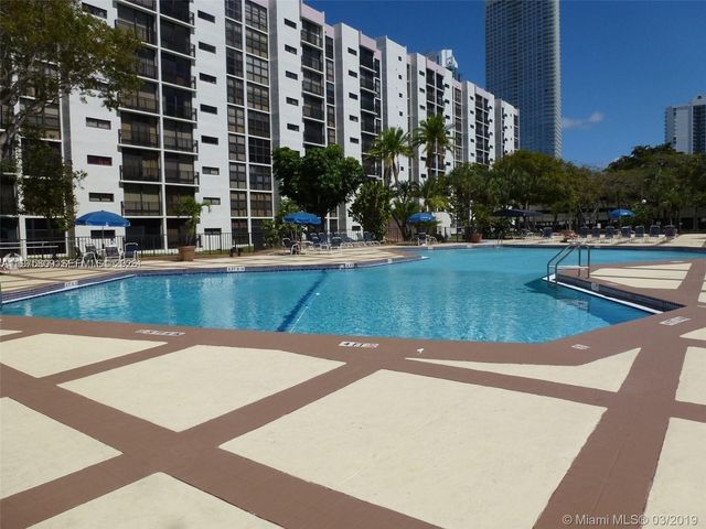 17021 N Bay Rd 219, Sunny Isles Beach, FL 33160