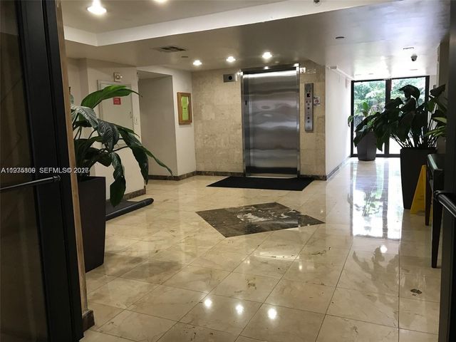 17021 N Bay Rd 219, Sunny Isles Beach, FL 33160