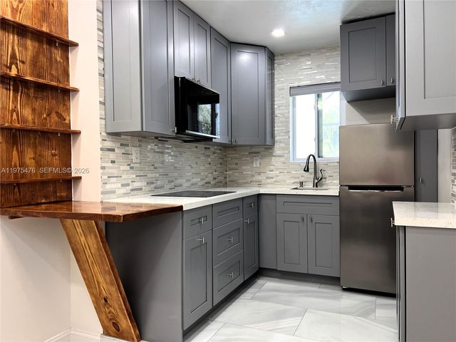 451 NW 42nd Ave 0, Coconut Creek, FL 33066