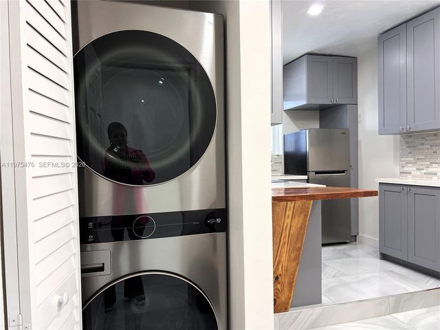 451 NW 42nd Ave 0, Coconut Creek, FL 33066