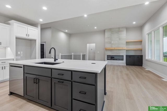 12383 Windsor Drive, Papillion, NE 68046