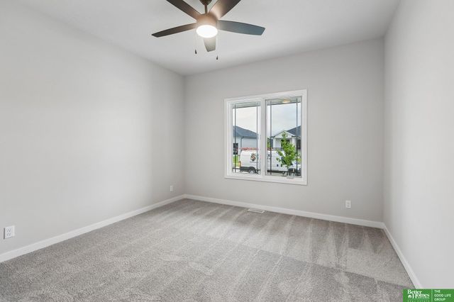 12383 Windsor Drive, Papillion, NE 68046