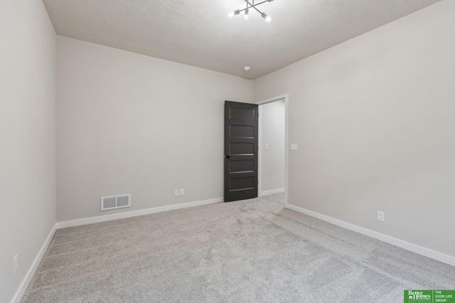 12383 Windsor Drive, Papillion, NE 68046