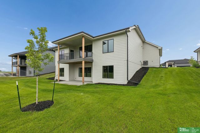 12383 Windsor Drive, Papillion, NE 68046
