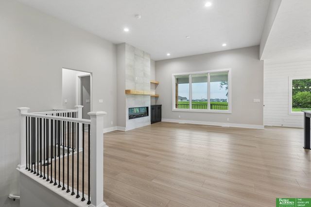 12383 Windsor Drive, Papillion, NE 68046