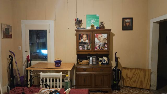 121 W 5th Street, Rector, AR 72461