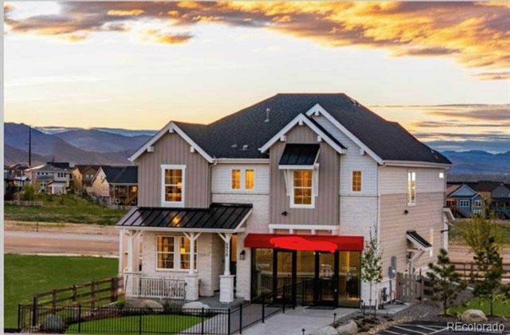 8958 Whiteclover Street, Littleton, CO 80125