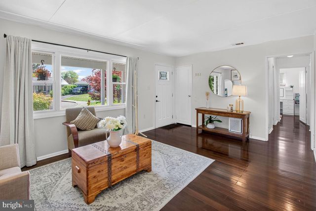 613 CHARLES ST, Frederick, MD 21701