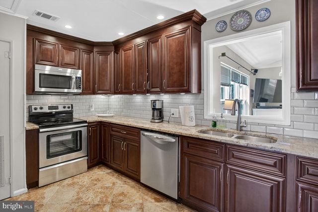 613 CHARLES ST, Frederick, MD 21701