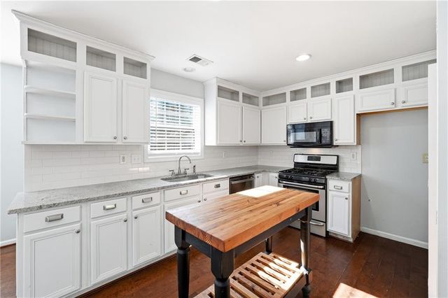 3021 HEATHERBROOK Trace, Canton, GA 30114