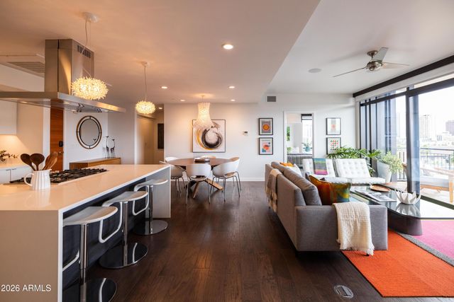 200 W PORTLAND Street 827, Phoenix, AZ 85003