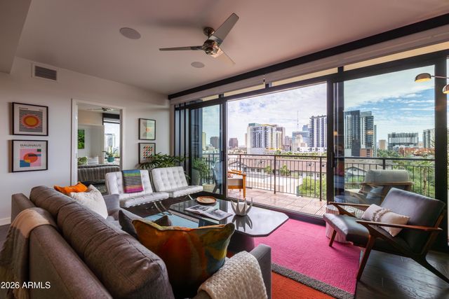 200 W PORTLAND Street 827, Phoenix, AZ 85003