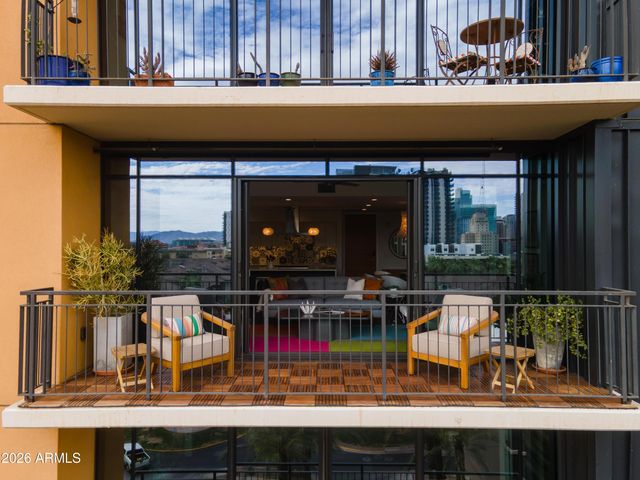 200 W PORTLAND Street 827, Phoenix, AZ 85003