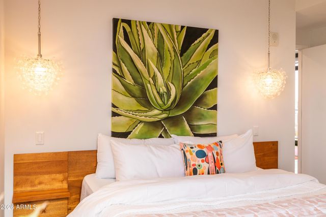 200 W PORTLAND Street 827, Phoenix, AZ 85003