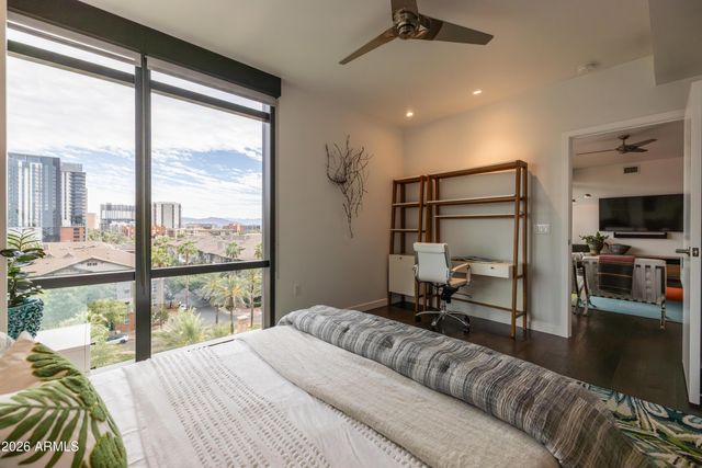 200 W PORTLAND Street 827, Phoenix, AZ 85003
