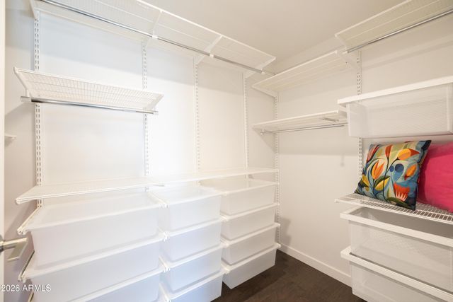 200 W PORTLAND Street 827, Phoenix, AZ 85003