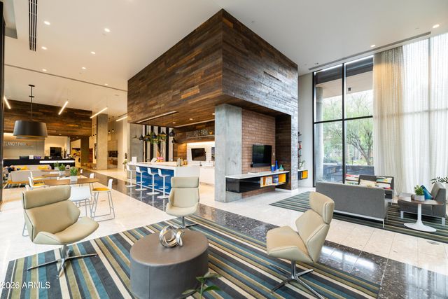 200 W PORTLAND Street 827, Phoenix, AZ 85003