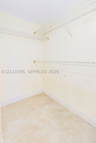 120 SW 96th Ter 104, Plantation, FL 33324
