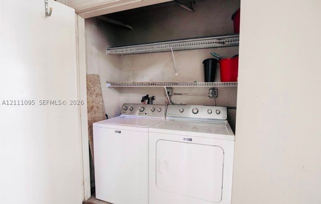 120 SW 96th Ter 104, Plantation, FL 33324