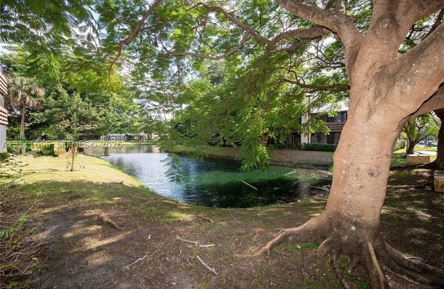 120 SW 96th Ter 104, Plantation, FL 33324
