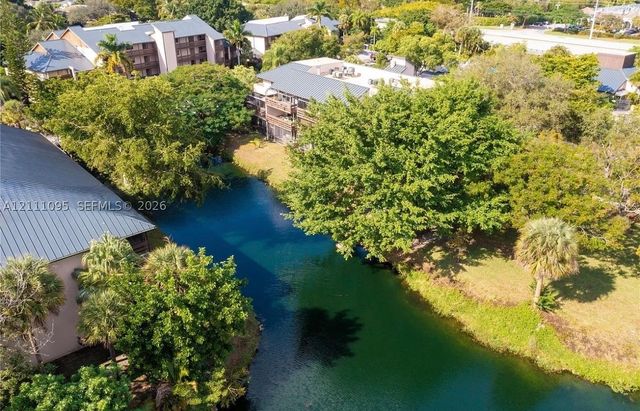 120 SW 96th Ter 104, Plantation, FL 33324