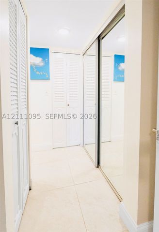 120 SW 96th Ter 104, Plantation, FL 33324