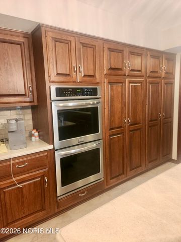 4541 Farmington Road, Toledo, OH 43623