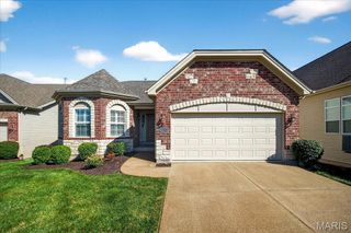 1218 Emerald Gardens Drive, St Peters, MO 63376
