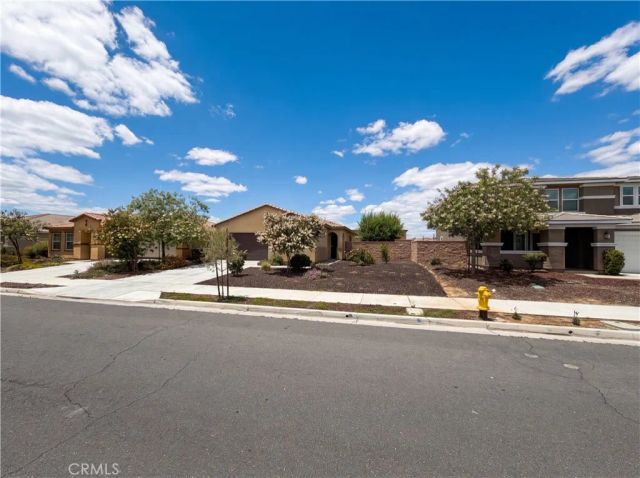 2460 Fernwood Lane, Perris, CA 92570