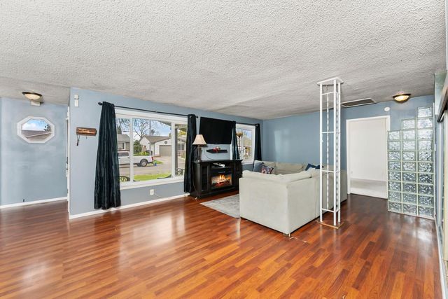 4061 Cornelia Way, North Highlands, CA 95660