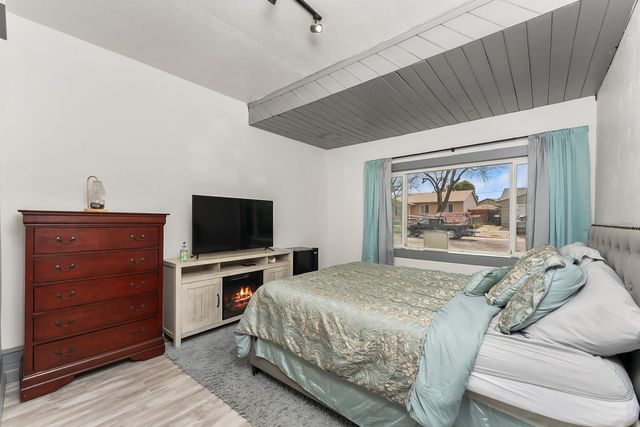 4061 Cornelia Way, North Highlands, CA 95660