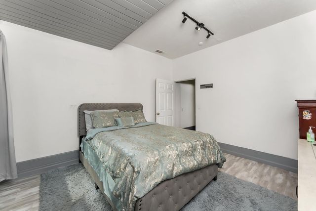 4061 Cornelia Way, North Highlands, CA 95660