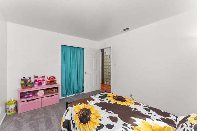 4061 Cornelia Way, North Highlands, CA 95660