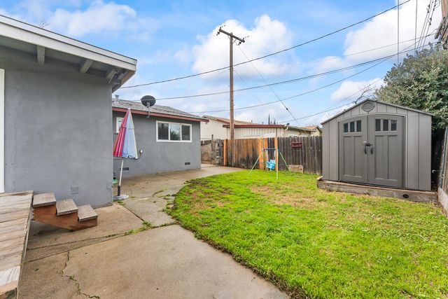 4061 Cornelia Way, North Highlands, CA 95660