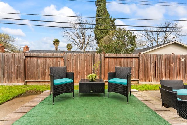 4061 Cornelia Way, North Highlands, CA 95660