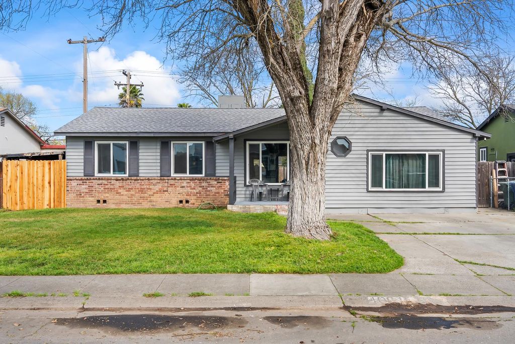 4061 Cornelia Way, North Highlands, CA 95660