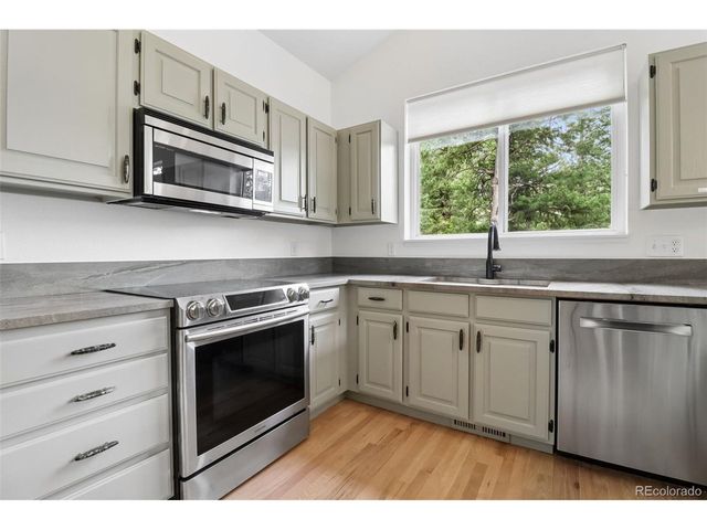 130 Jackpine Ln, Evergreen, CO 80439
