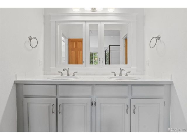 130 Jackpine Ln, Evergreen, CO 80439