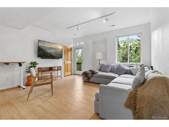 130 Jackpine Ln, Evergreen, CO 80439