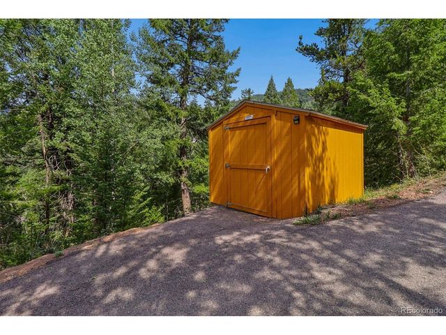 130 Jackpine Ln, Evergreen, CO 80439