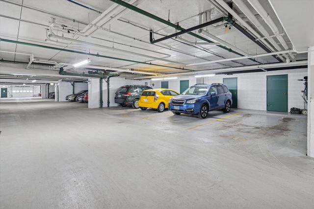 5340 N Lowell Avenue 301, Chicago, IL 60630