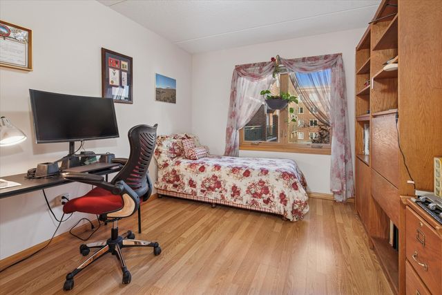 5340 N Lowell Avenue 301, Chicago, IL 60630