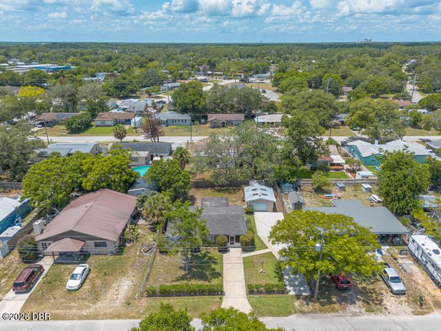 1584 Valencia Avenue, Daytona Beach, FL 32117