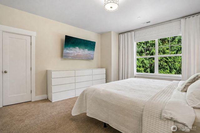 18235 NE 196th Court, Woodinville, WA 98077